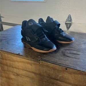 Reebok legacy lifters men size 10